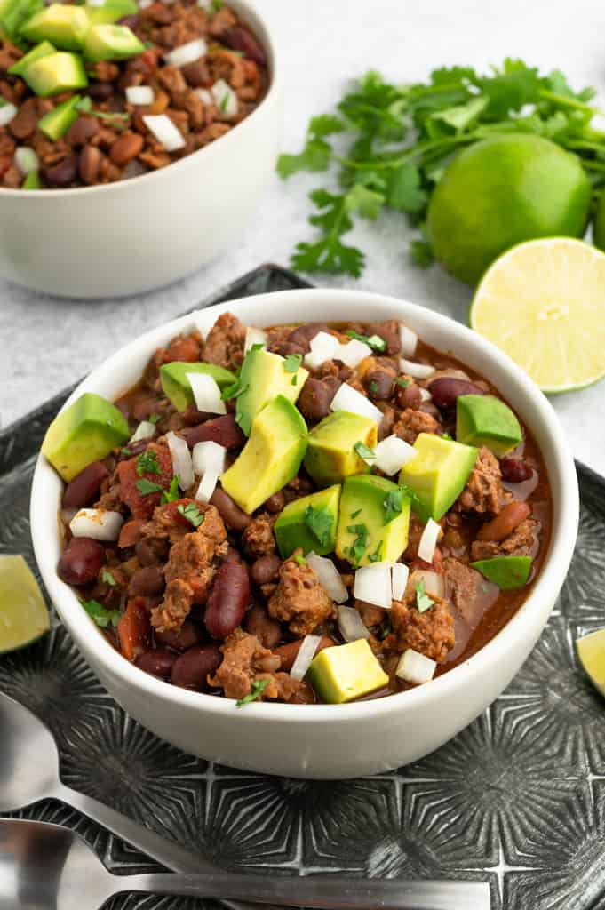 5 Ingredient Crockpot Chili (Healthy & Easy)