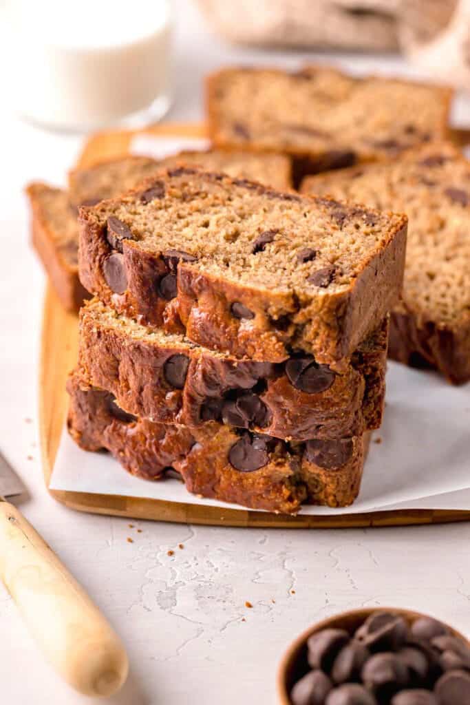 14 Irresistibly Healthy Banana Bread Recipes You’ll Want to Bake Right Now